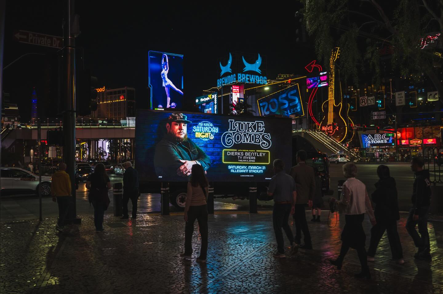 Luke Combs Brings the “My Kinda Saturday Night Tour” to Allegiant Stadium